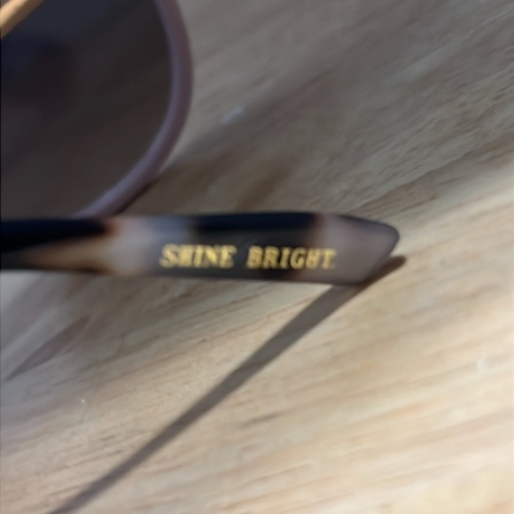 Rae Dunn Shine Bright Pink Frame Sunglassess - Picture 4 of 4